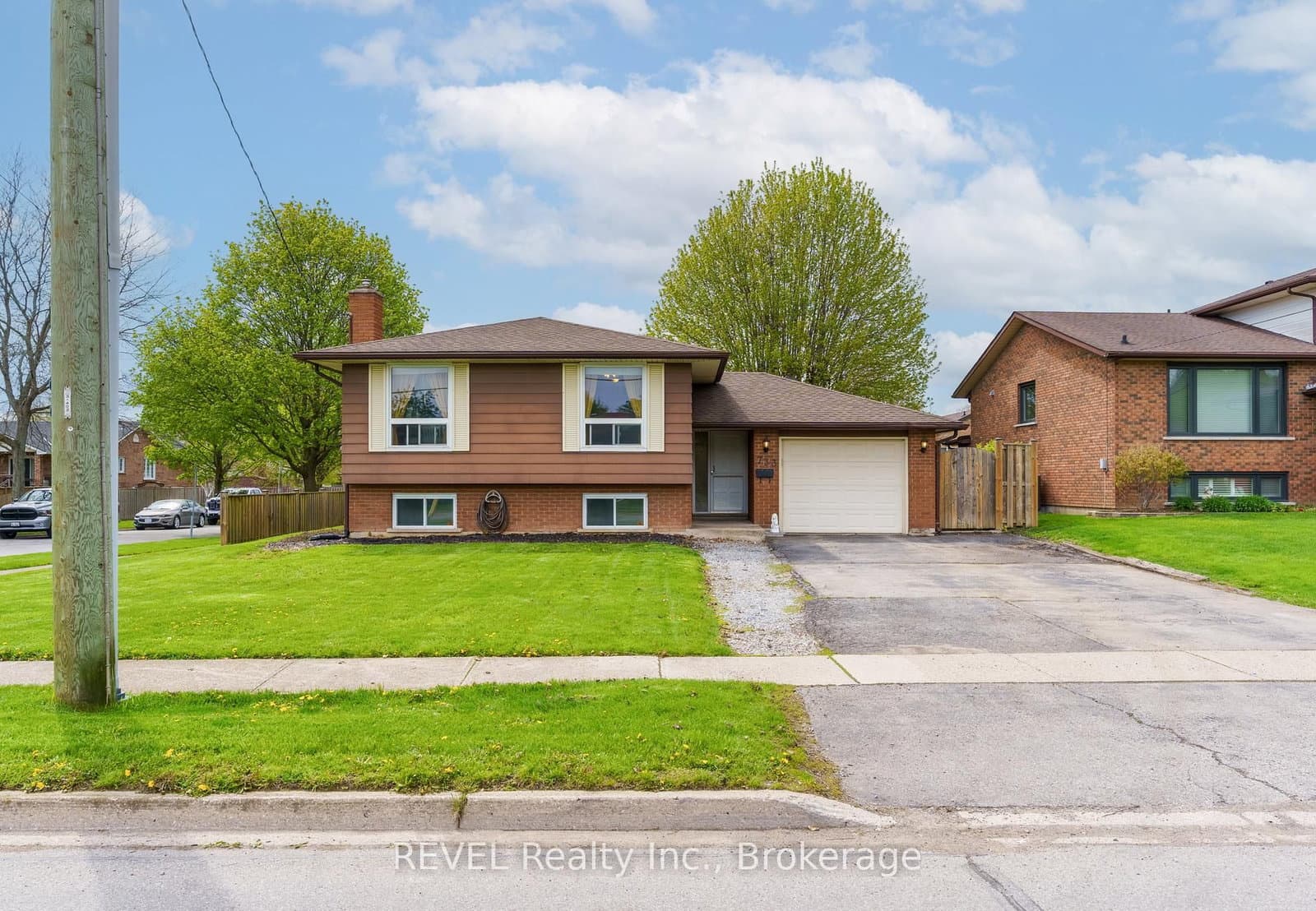 733 Clare Avenue, Welland, ON