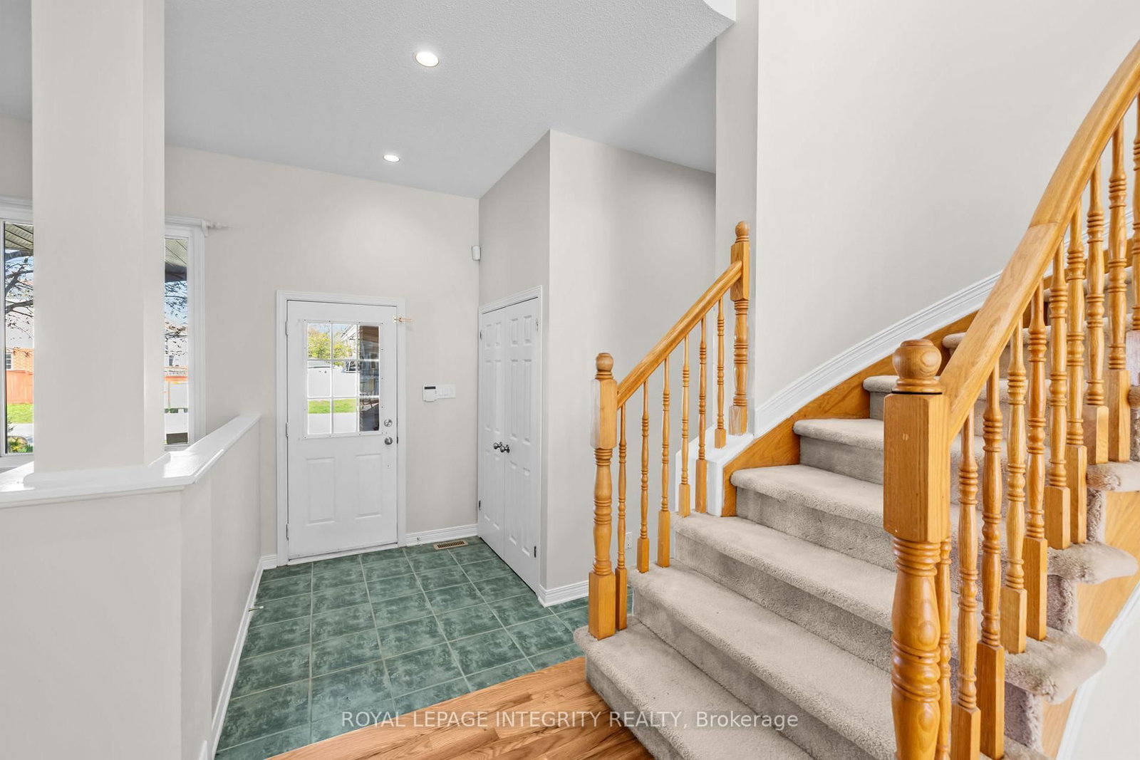 4 Tamarack Place, Ottawa, ON — photo 3