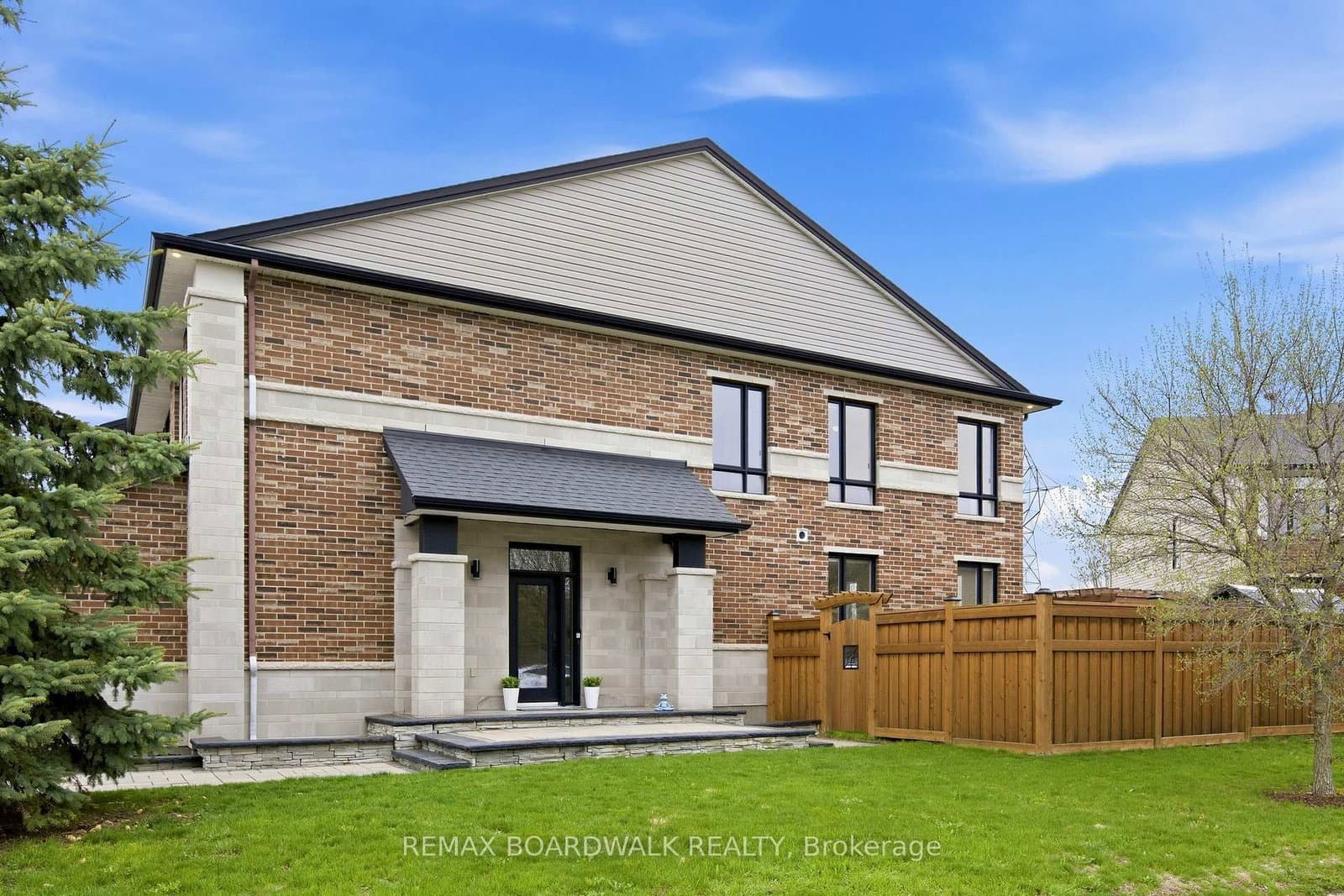375 Cooks Mill Crescent, Ottawa, ON — photo 2