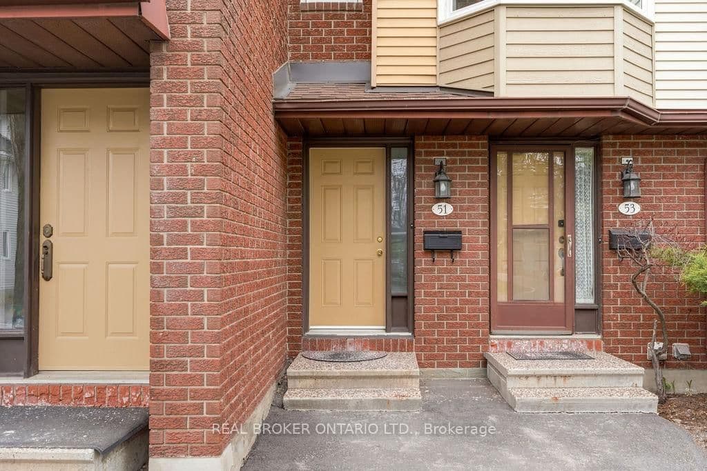 51 Haxby Private, Ottawa, ON — photo 3