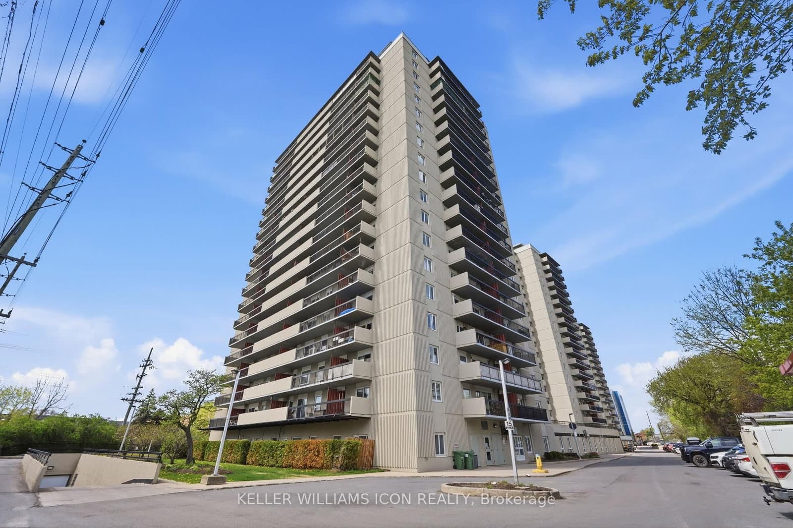 1607 - 158C Mcarthur Avenue, Ottawa, ON