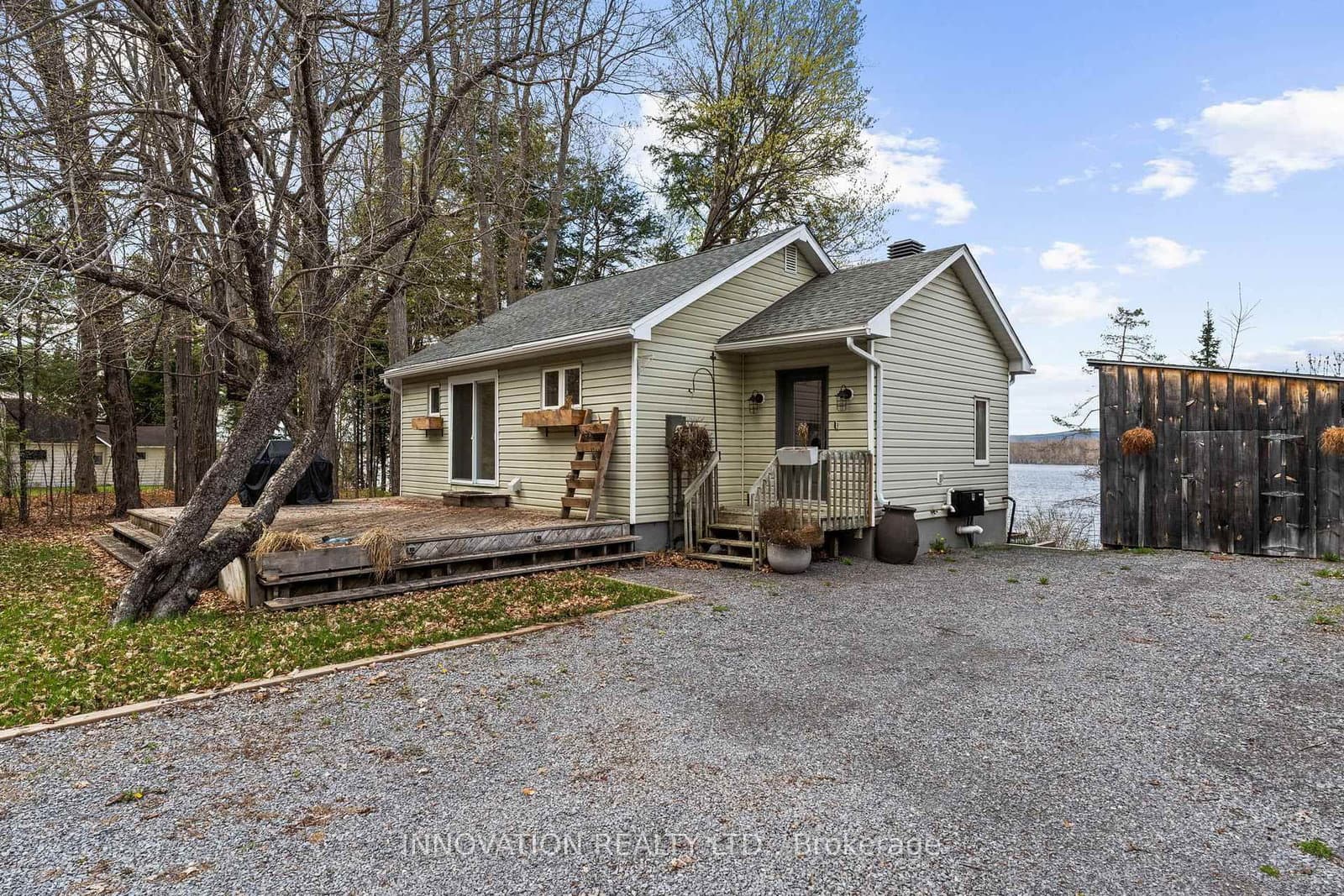300 Riverwood Drive, Ottawa, ON
