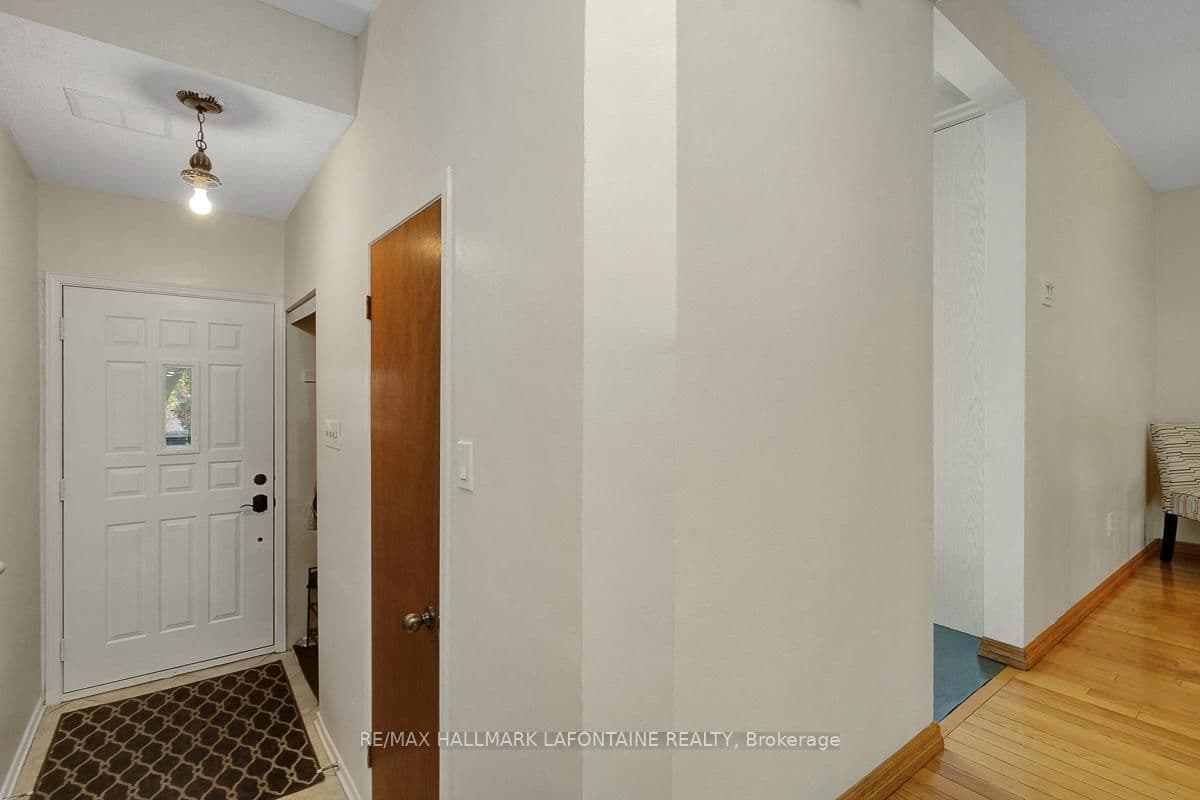 28 - 2 Bertona Street, Ottawa, ON — photo 3