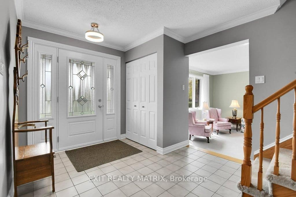 1340 Cuthbert Way, Greely, ON — photo 3