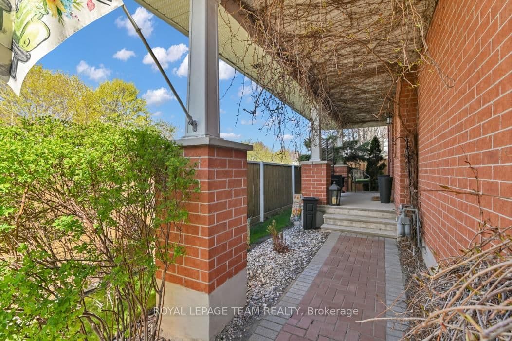 81 Ambiance Drive, Ottawa, ON — photo 3