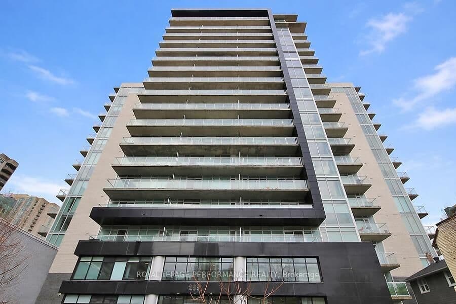 1602 - 255 Bay Street, Ottawa, ON