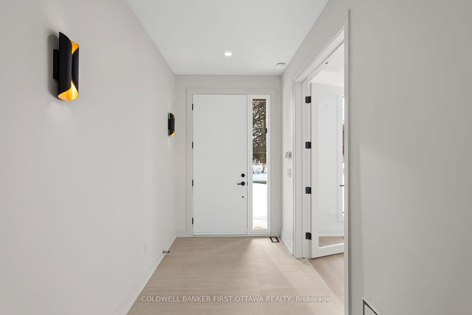93 LOTTA Avenue, Ottawa, ON — photo 2