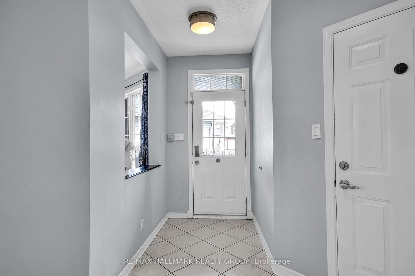 4362 Rainforest Drive, Ottawa, ON — photo 3