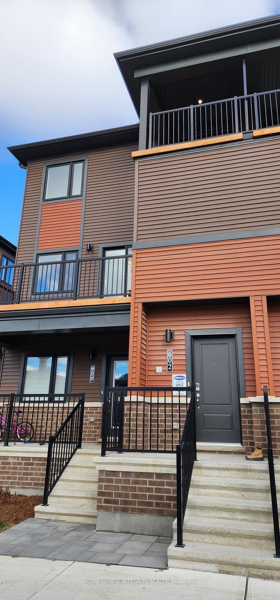 602 Parnian Private, Ottawa, ON — photo 3