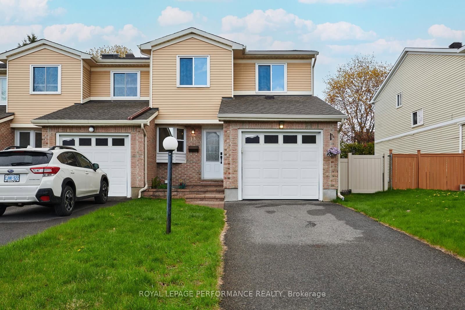 13 Shadetree Crescent, Ottawa, ON