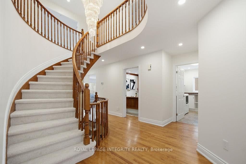 50 Rosenfeld Crescent, Ottawa, ON — photo 3