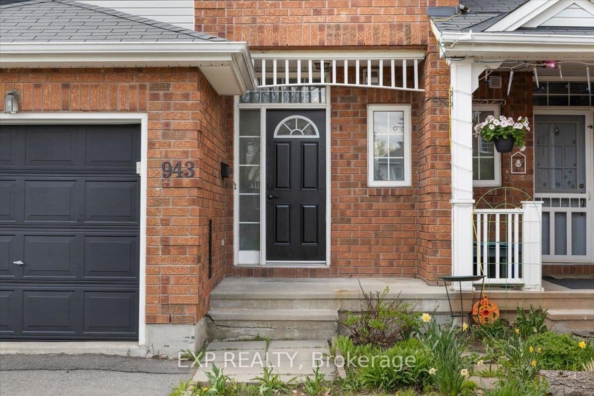 943 Markwick Crescent, Ottawa, ON — photo 2