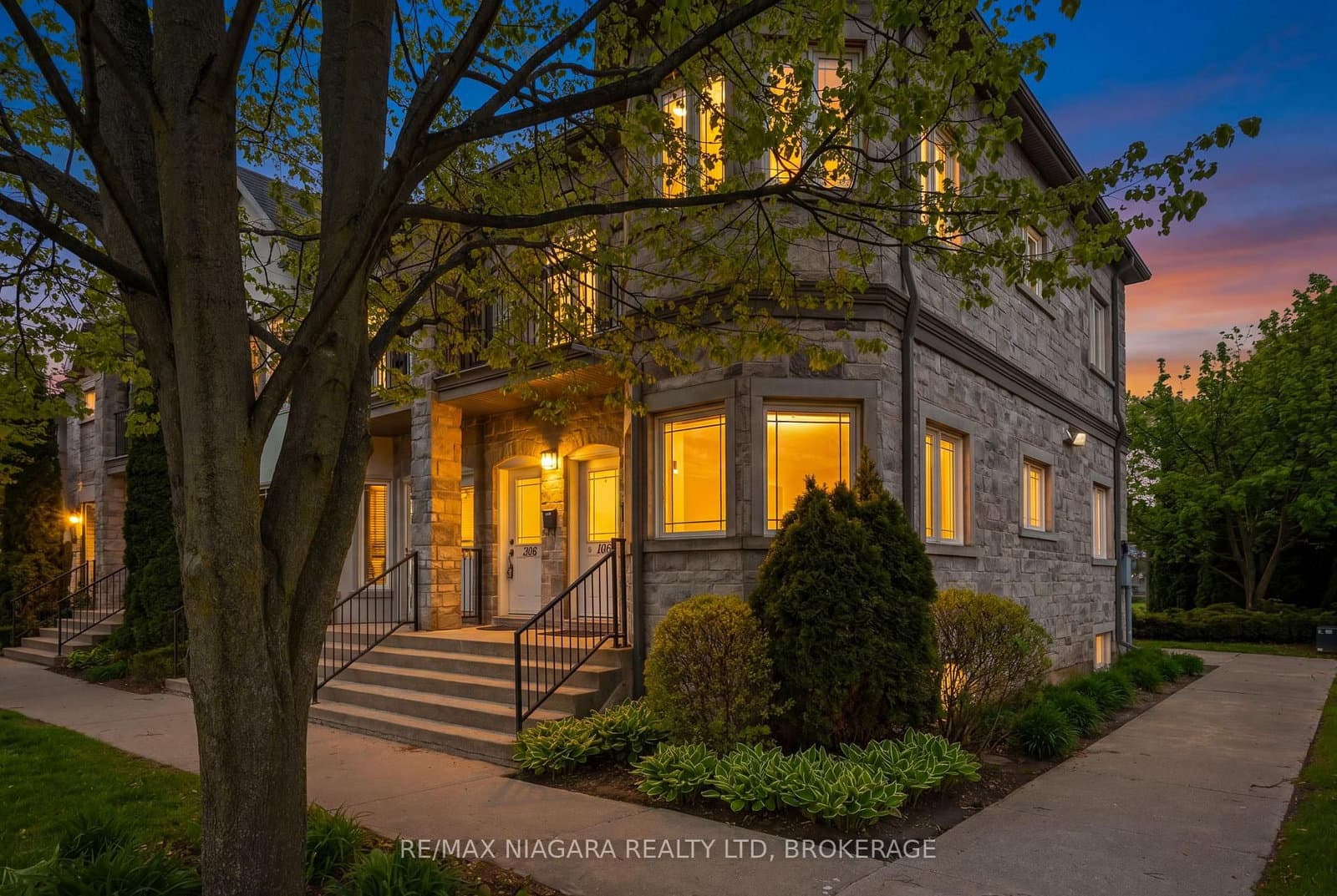 106 - 6045 Dunn Street, Niagara Falls, ON