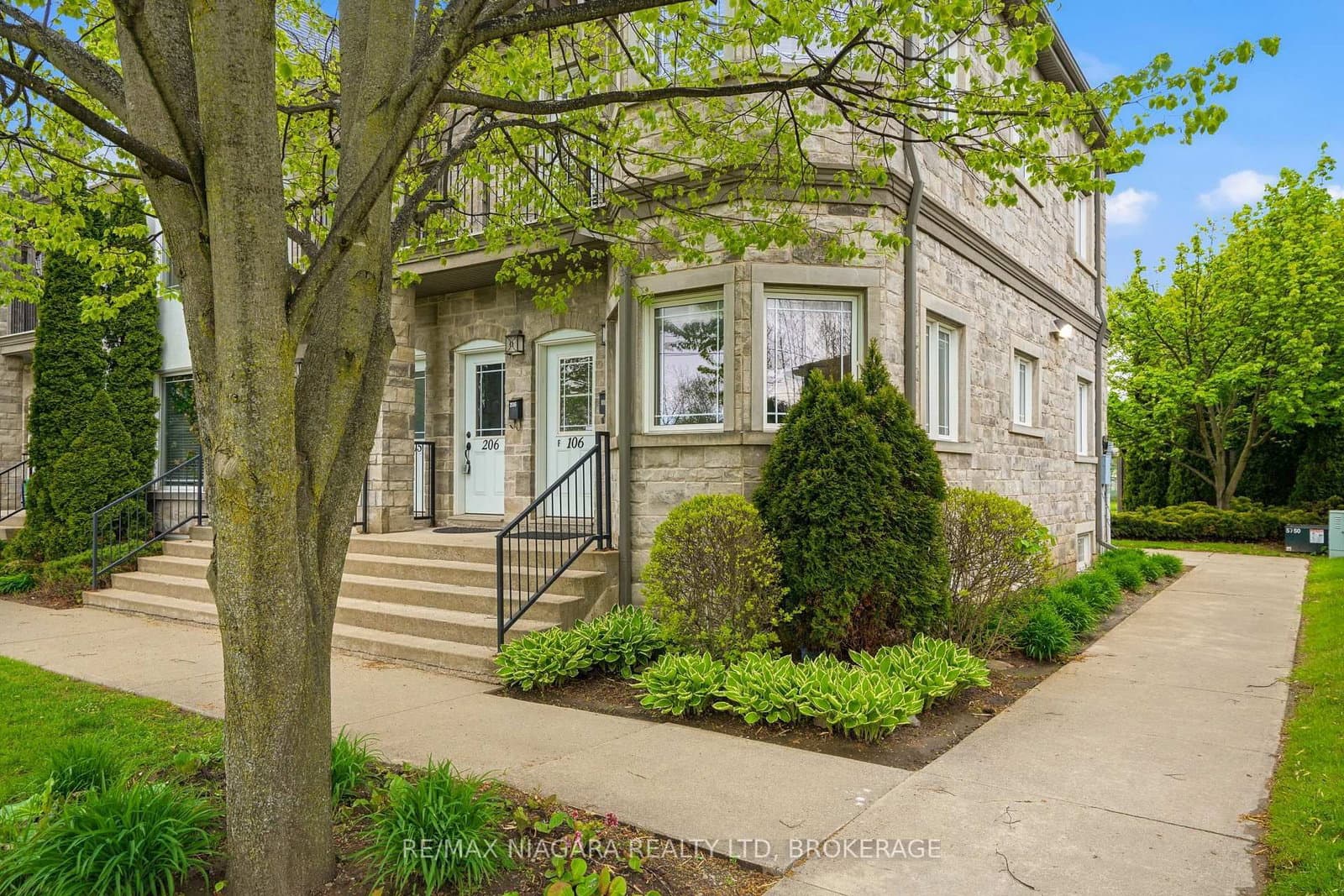106 - 6045 Dunn Street, Niagara Falls, ON — photo 2