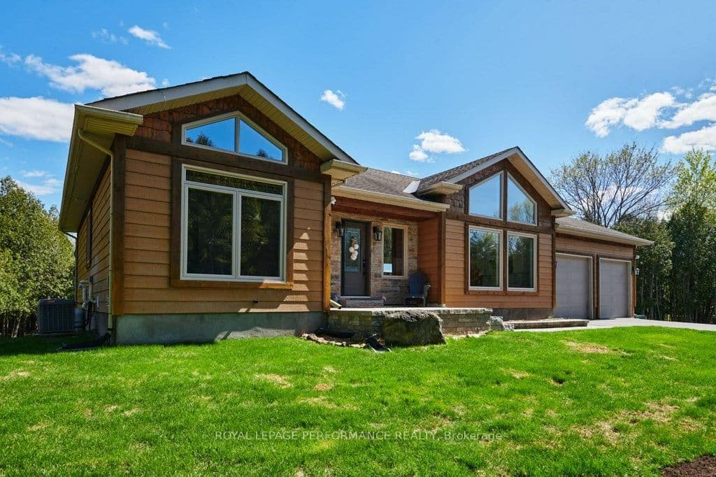 8040 Iveson Drive, Metcalfe, ON