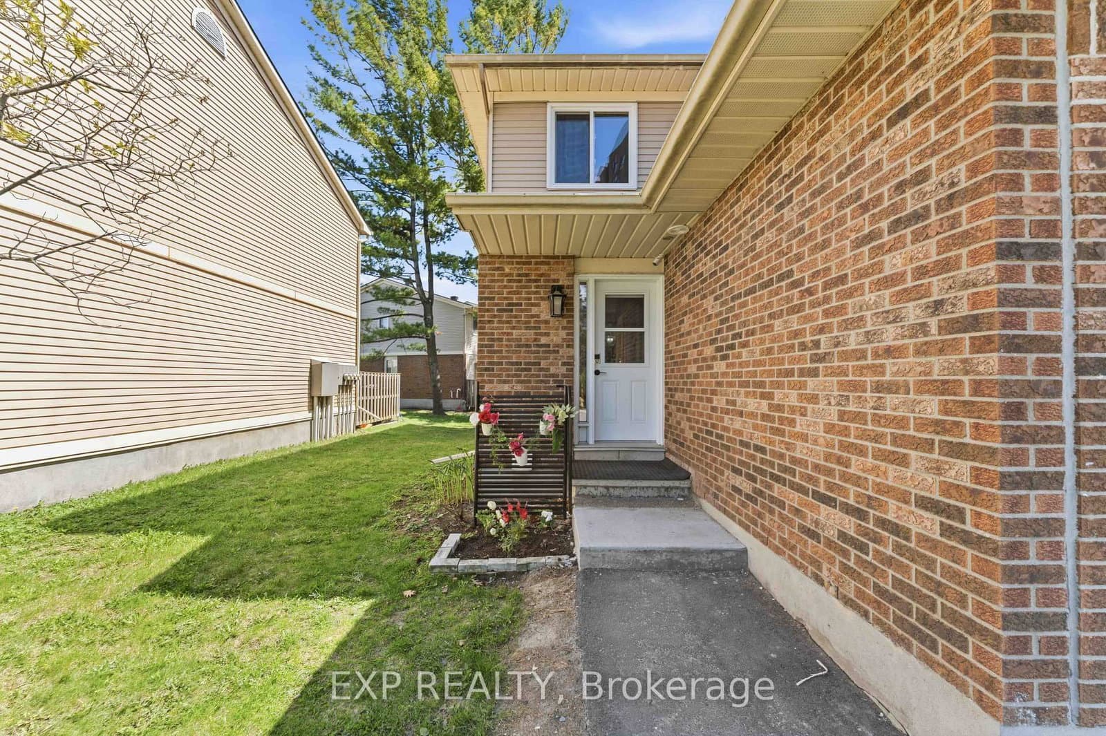 D - 146 Valley Stream Drive, Ottawa, ON — photo 3