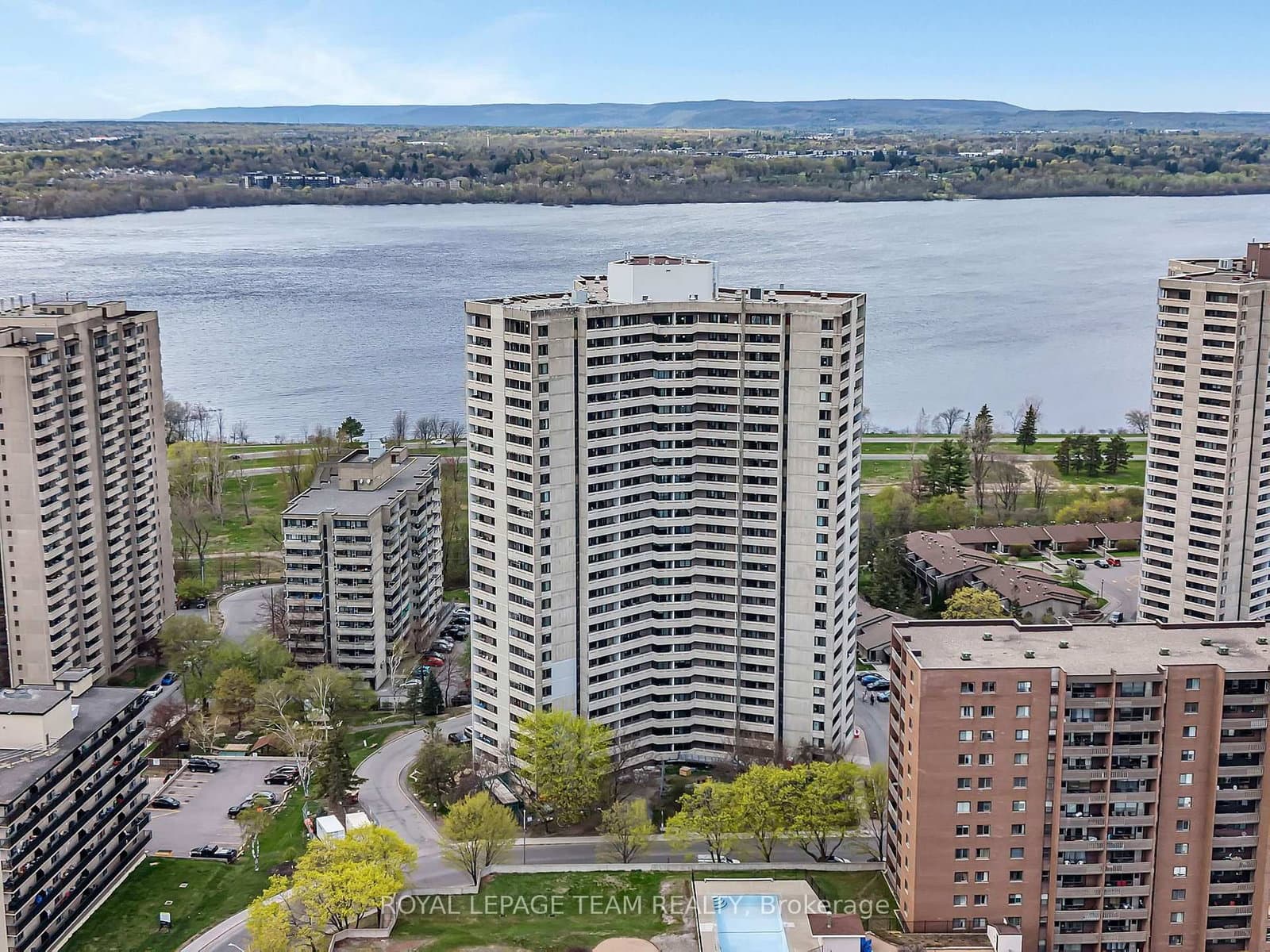 2309 - 1171 Ambleside Drive, Ottawa, ON