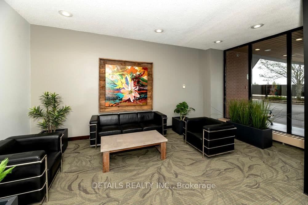 502 - 2951 Riverside Drive, Ottawa, ON — photo 2