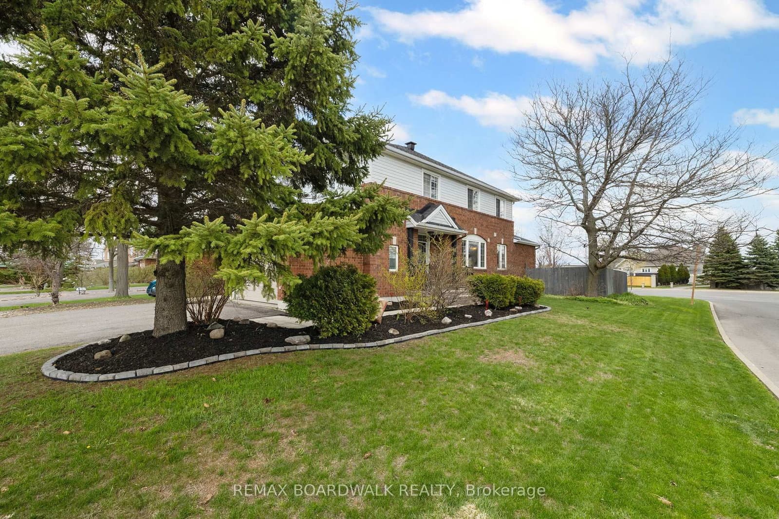 1197 Lichen Avenue, Orleans, ON — photo 3