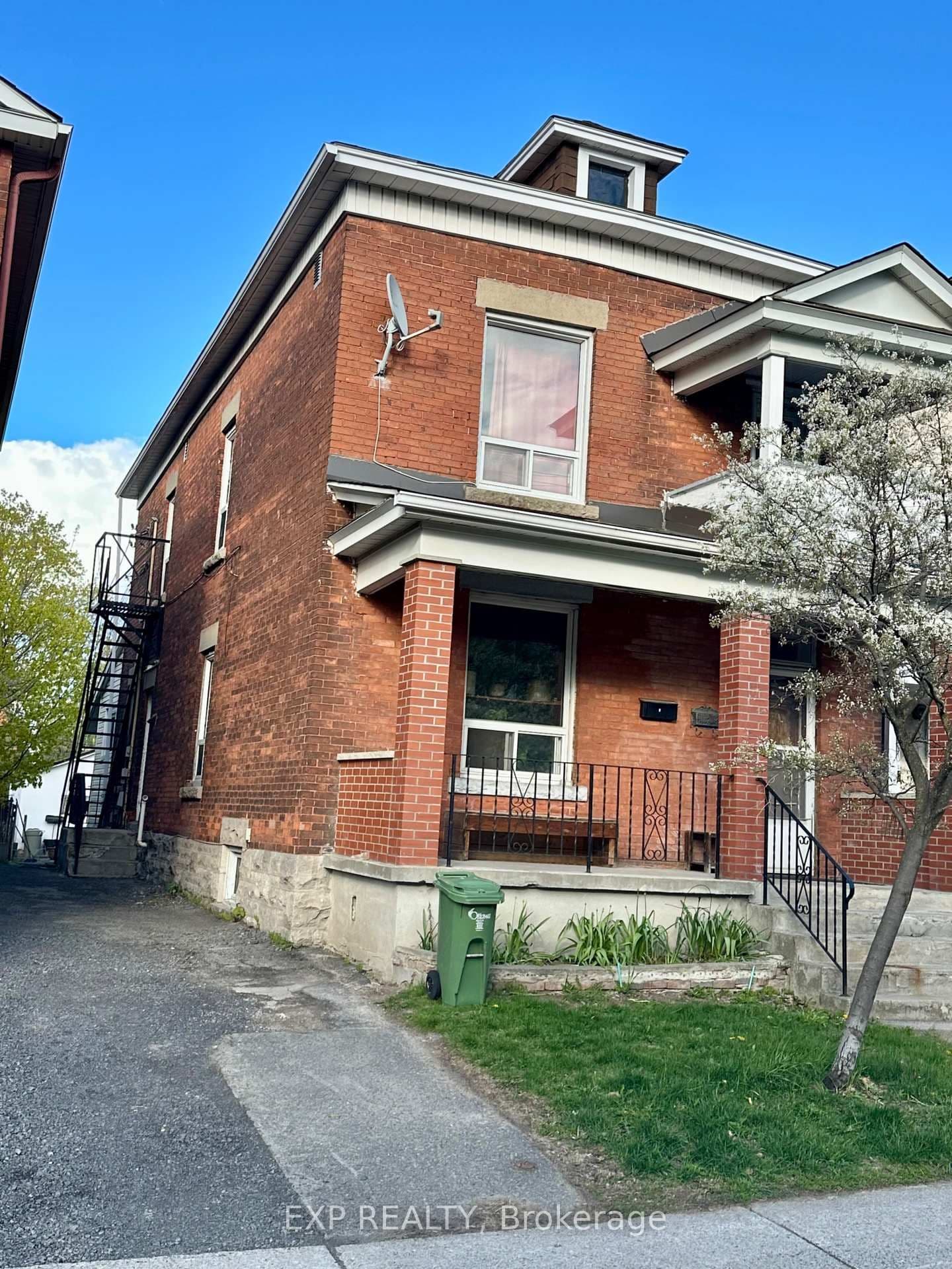 57 Spadina Avenue, Ottawa, ON — photo 2