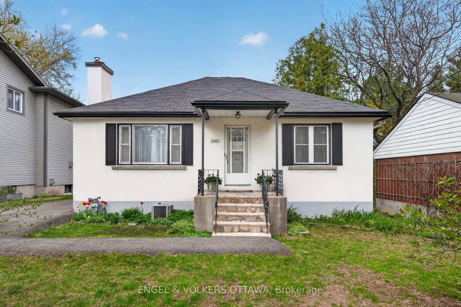 1442 Cavendish Road, Ottawa, ON