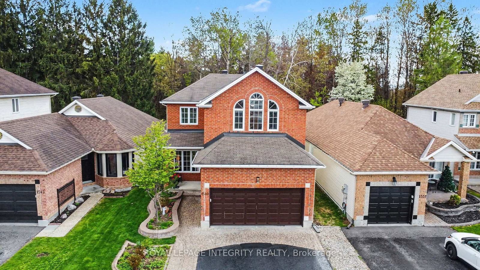 1549 Bonneville Crescent, Orleans, ON — photo 2