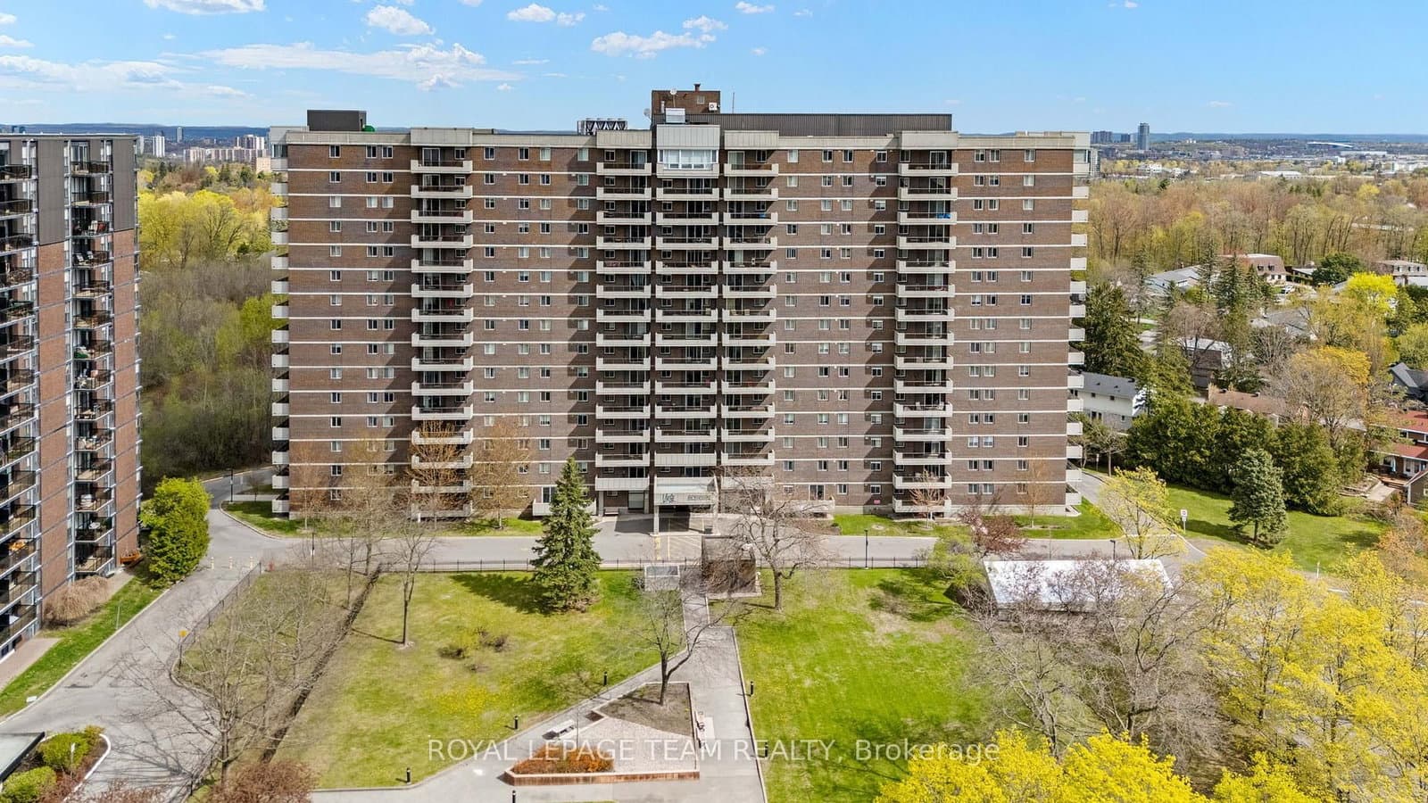 402 - 1705 Playfair Drive, Ottawa, ON
