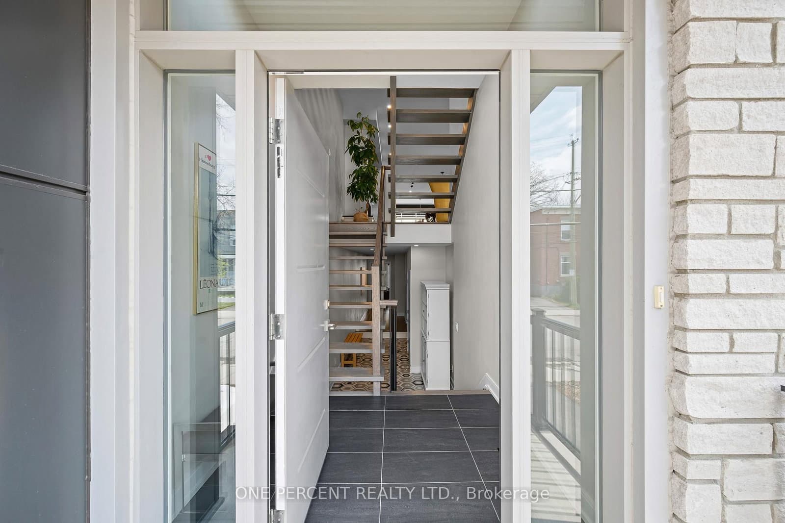 91 Hamilton Avenue, Ottawa, ON — photo 3
