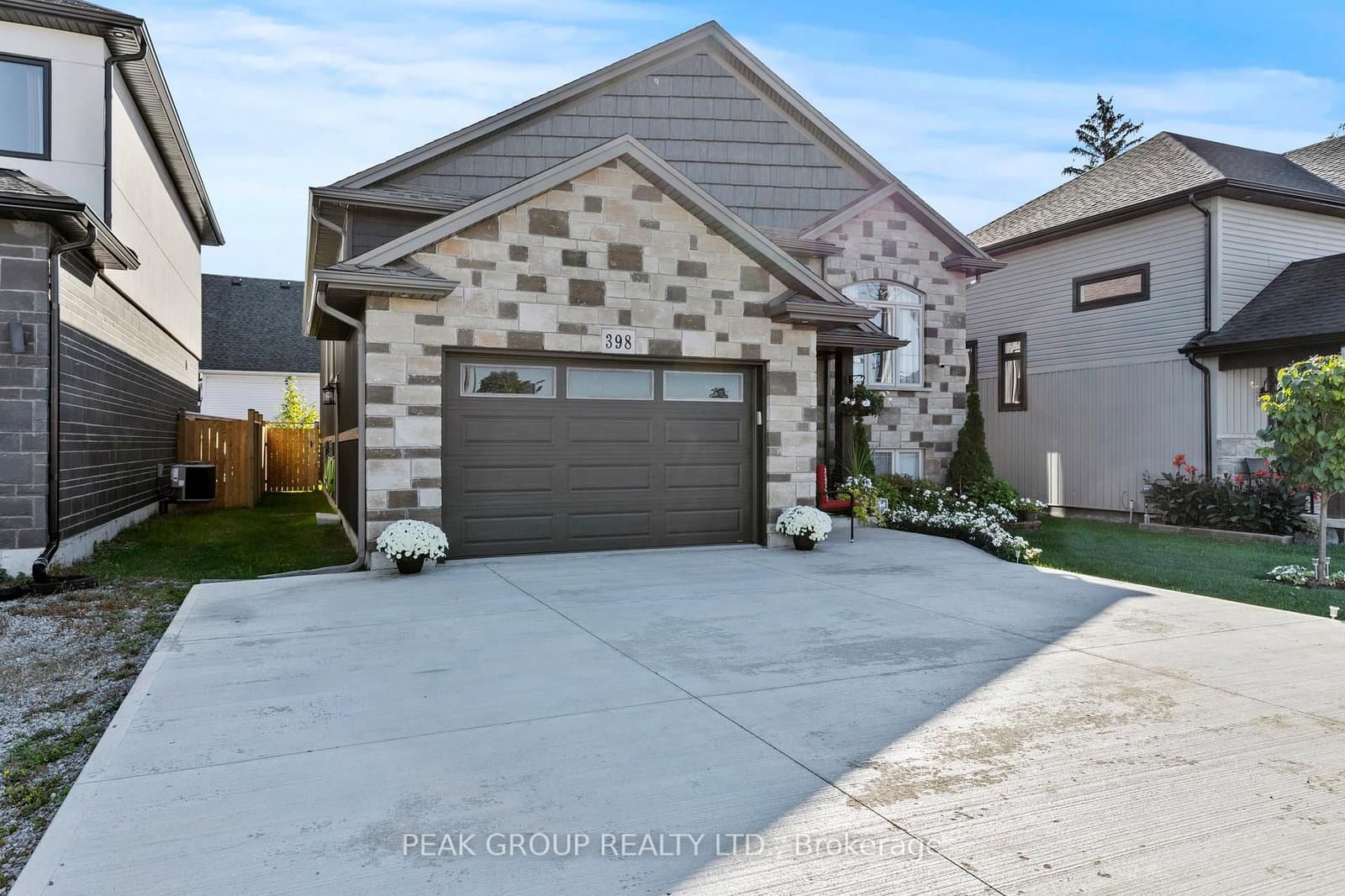 398 AQUEDUCT Street, Welland, ON — photo 2