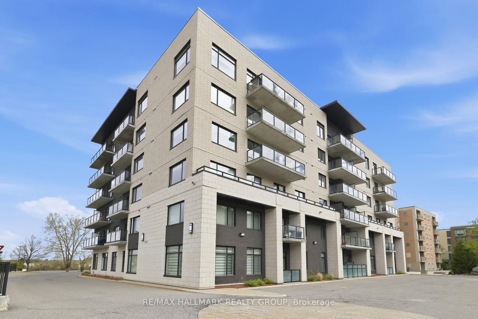 206 - 310 Centrum Boulevard, Ottawa, ON — photo 2