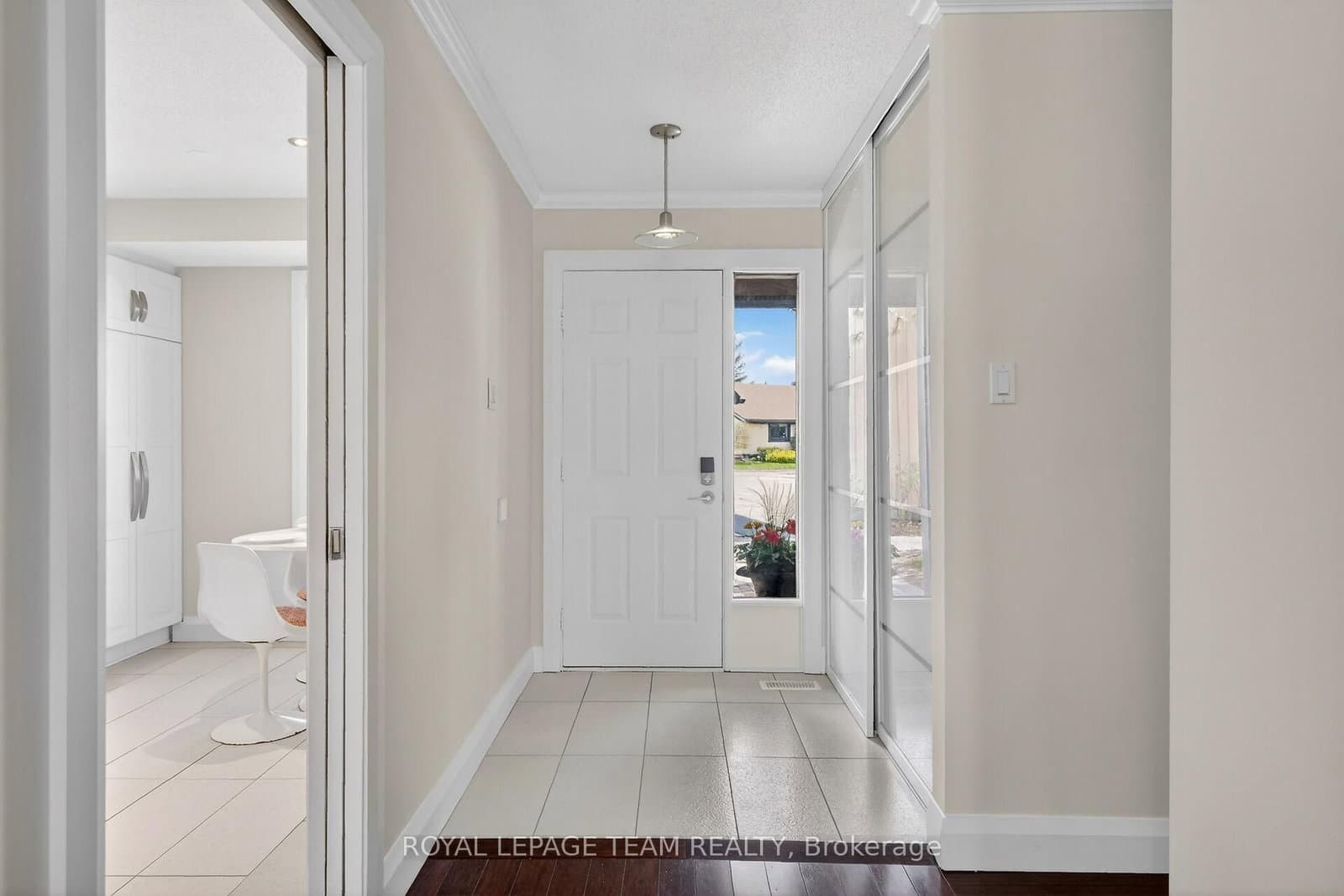 10 Pebble Beach Court, Ottawa, ON — photo 3