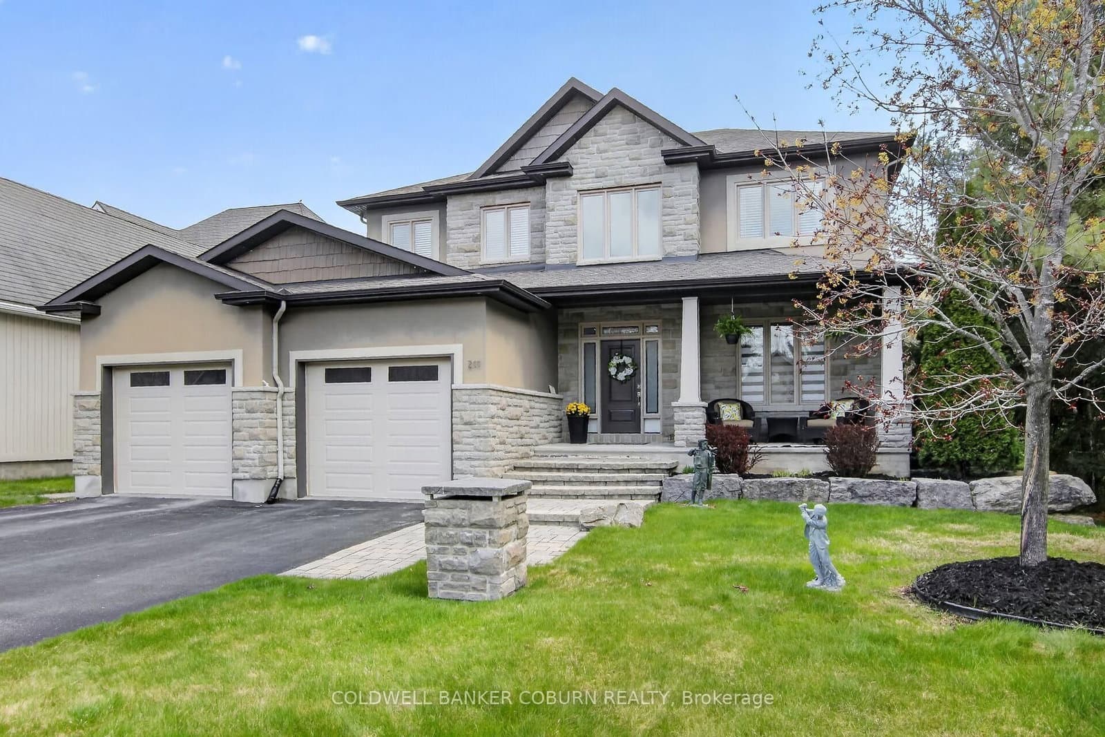 211 Jensen Court, Carp, ON — photo 2