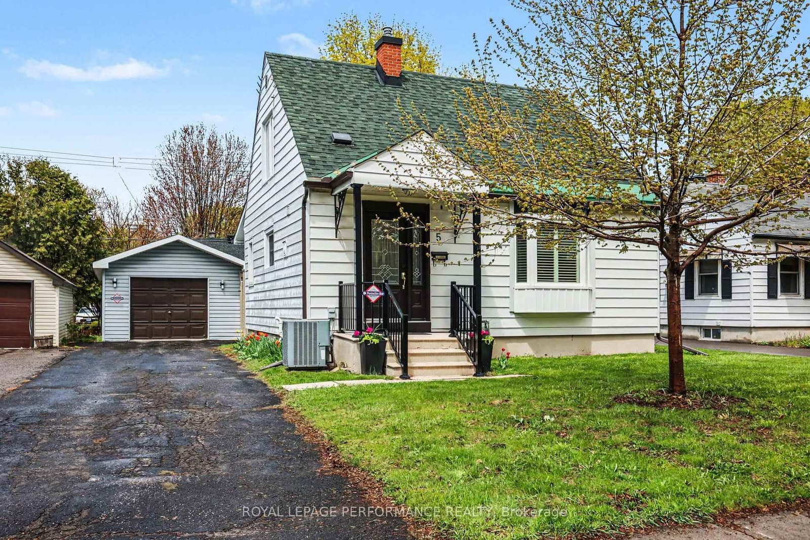 5 Marshall Avenue, Ottawa, ON