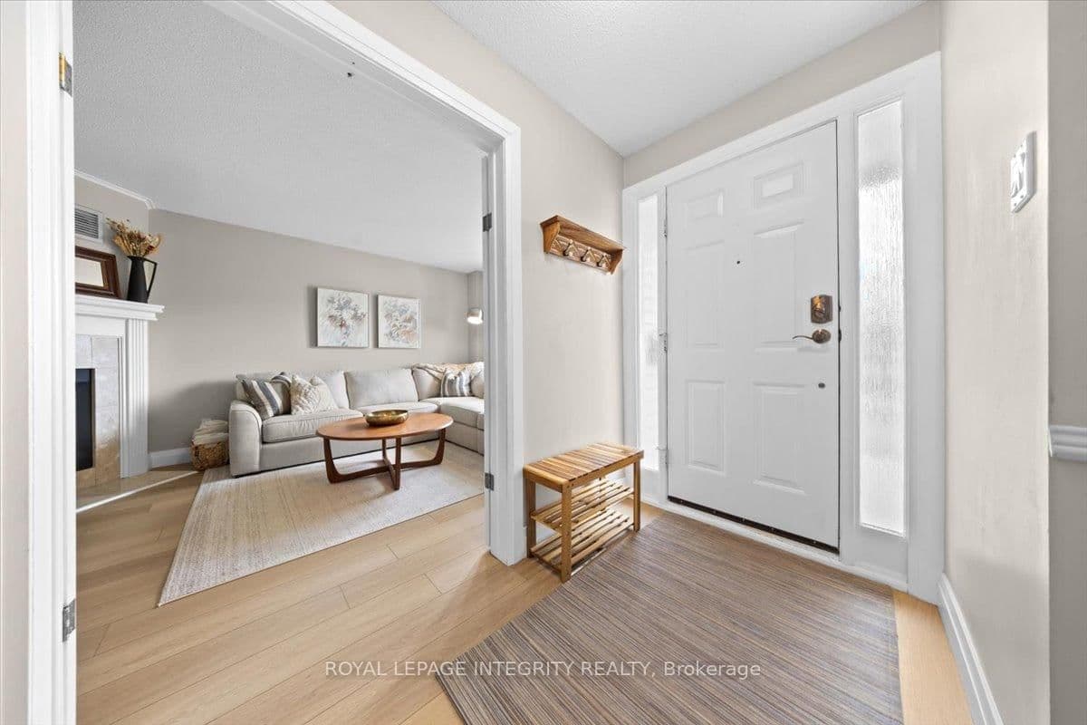 1122 St Germain Crescent, Ottawa, ON — photo 3