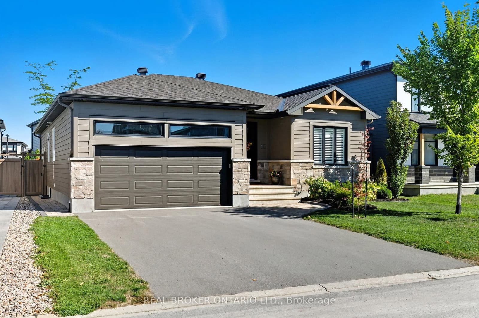 82 Axel Crescent, Ottawa, ON — photo 2