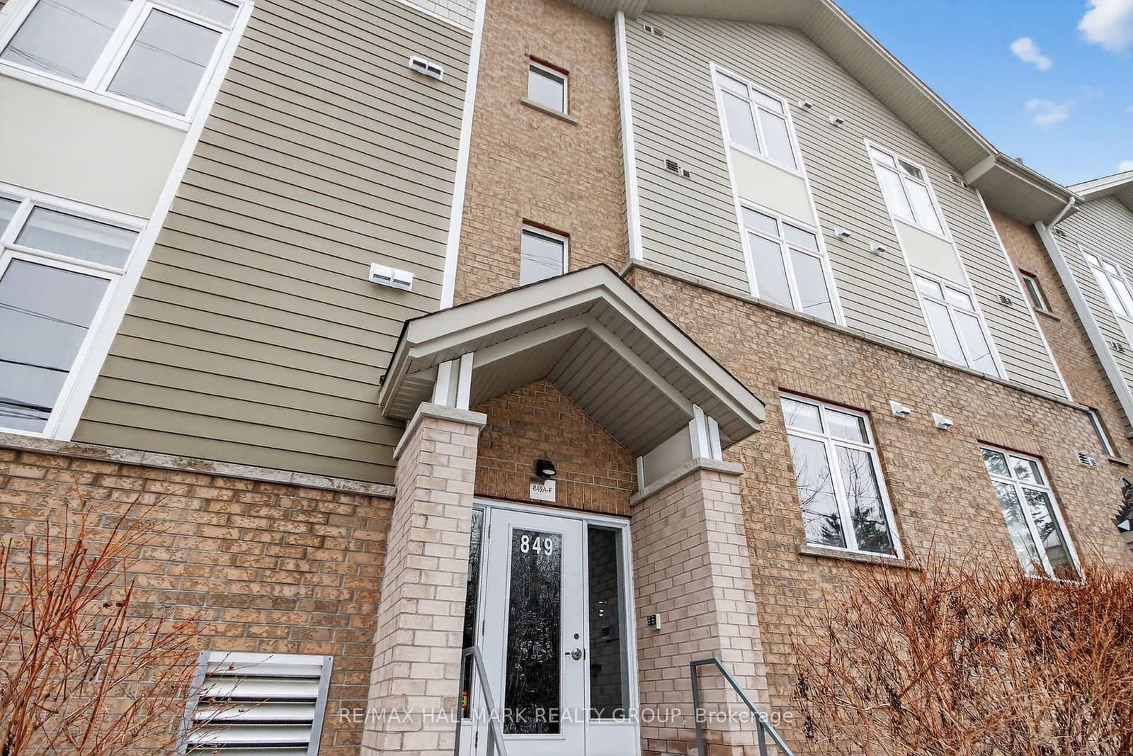 Unit F - 849 Blackcomb Private, Ottawa, ON
