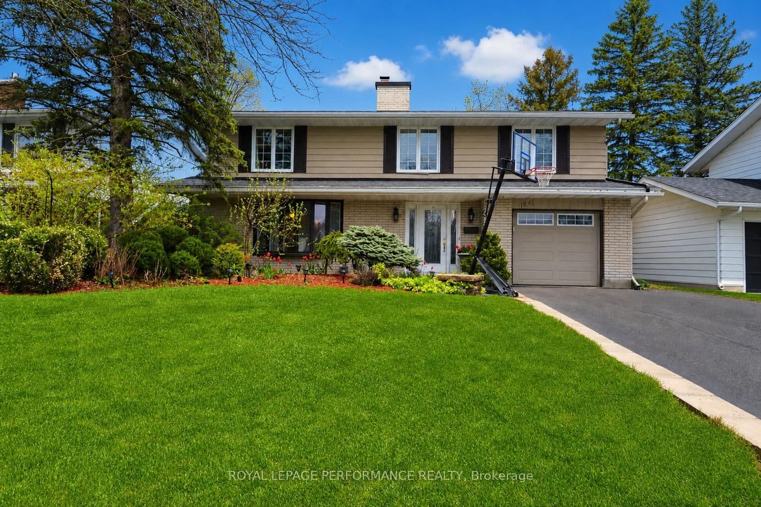1841 Beattie Avenue, Ottawa, ON — photo 2