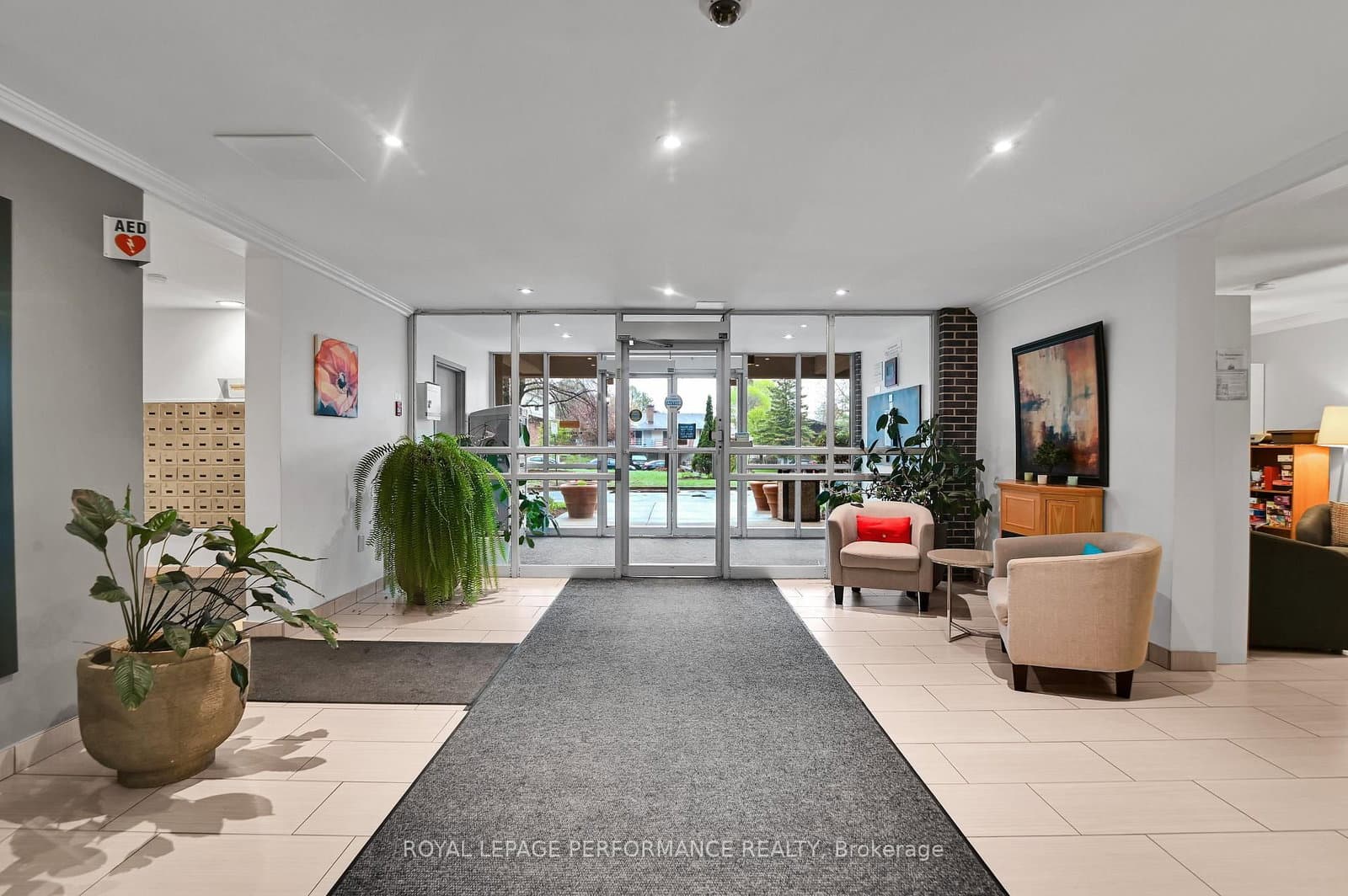 307 - 2400 Virginia Drive, Ottawa, ON — photo 3