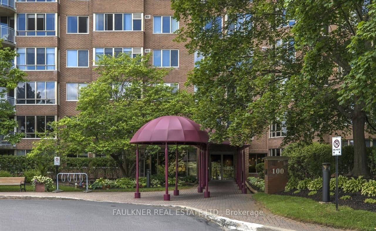 111 - 100 Grant Carman Drive, Ottawa, ON — photo 2