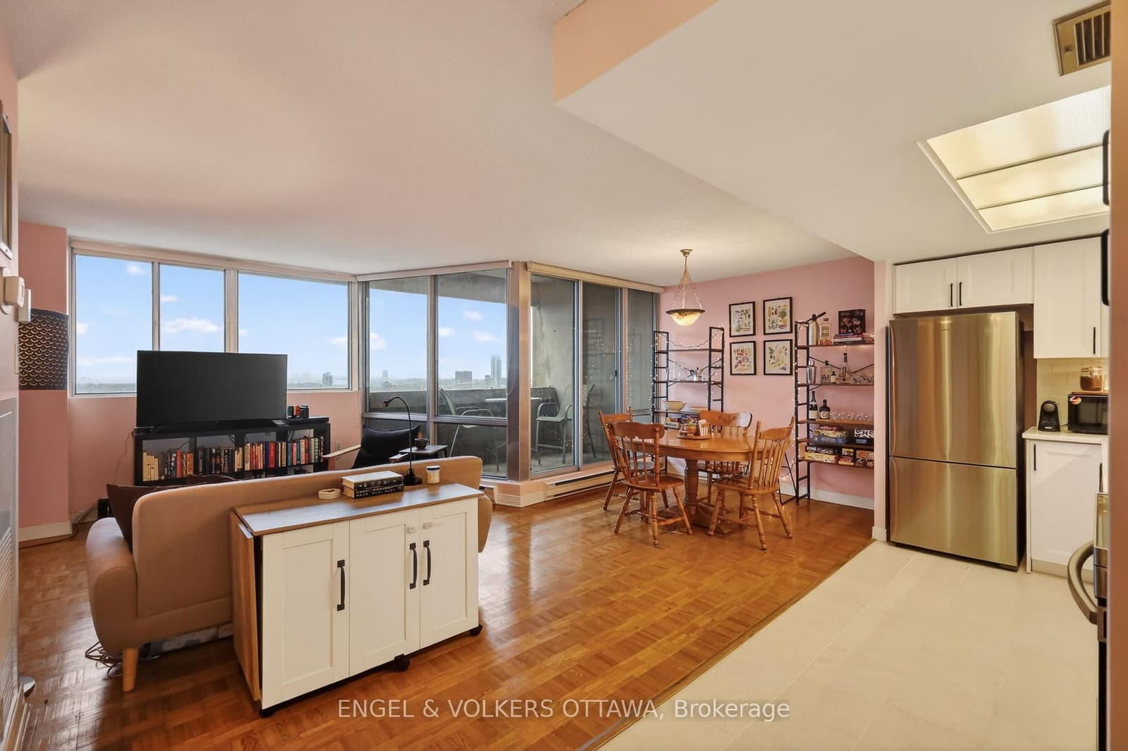 PH5 - 530 Laurier Avenue, Ottawa, ON — photo 3