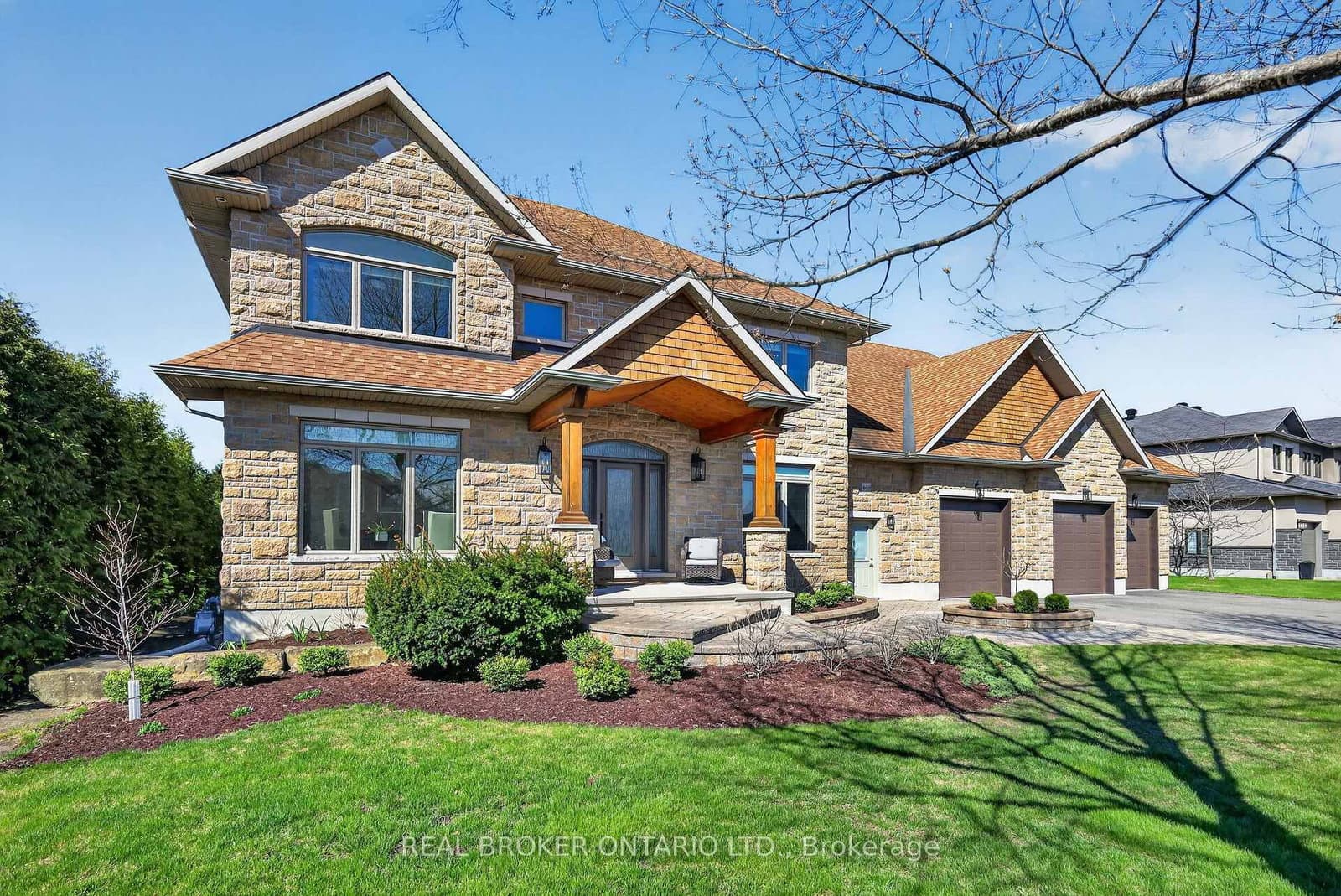 465 Lockmaster Crescent, Ottawa, ON — photo 2