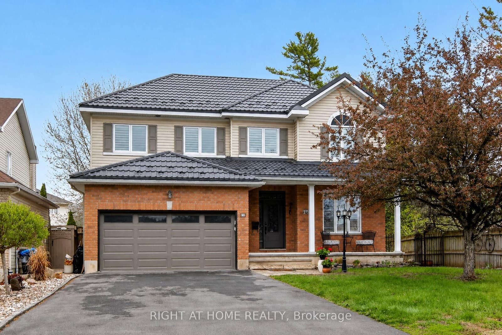 2 Harry Douglas Drive, Stittsville, ON