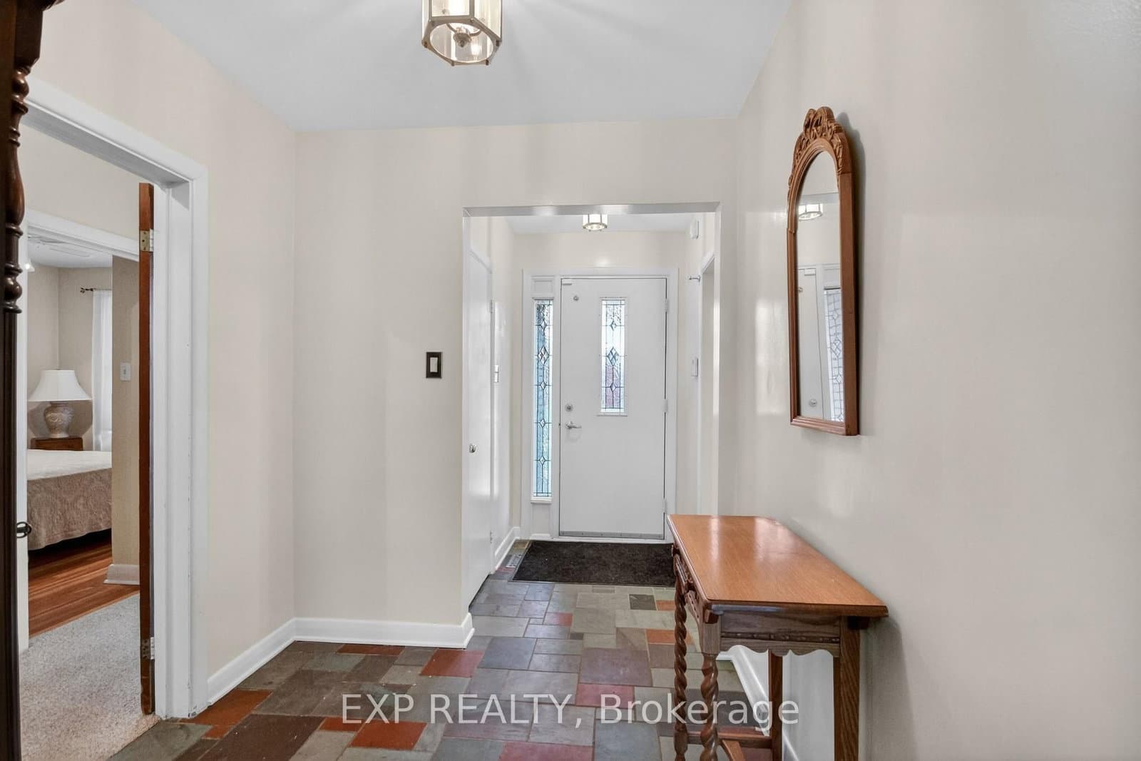632 Chadburn Avenue, Ottawa, ON — photo 2