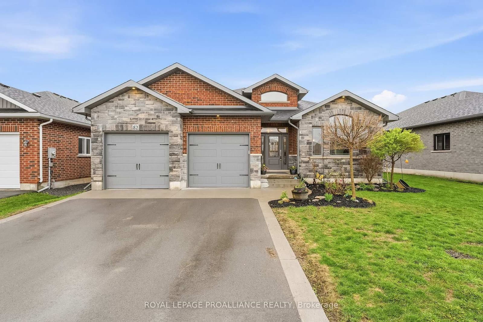 82 Essex Drive, Belleville, ON