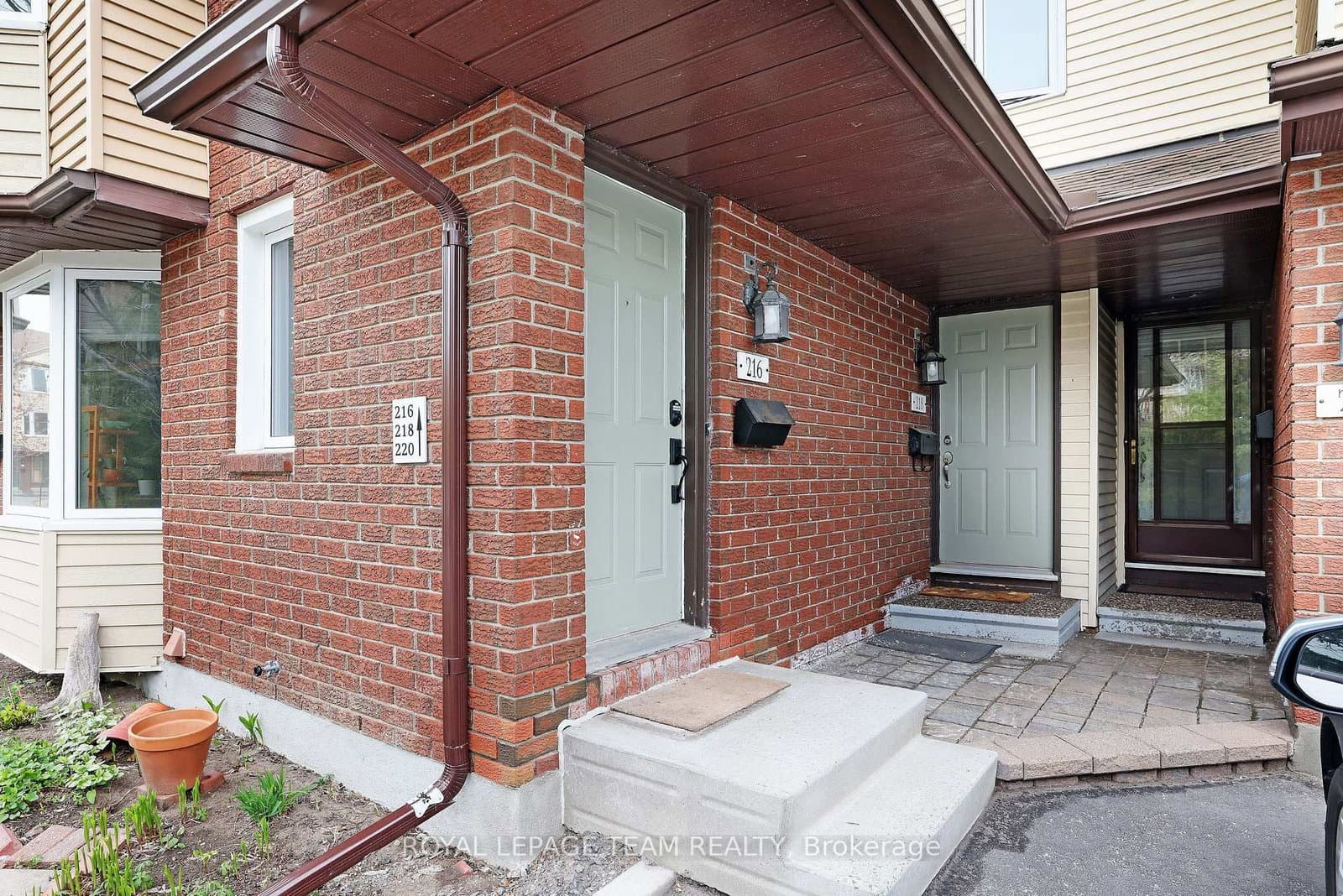 216 Steenbakkers Private, Ottawa, ON — photo 2