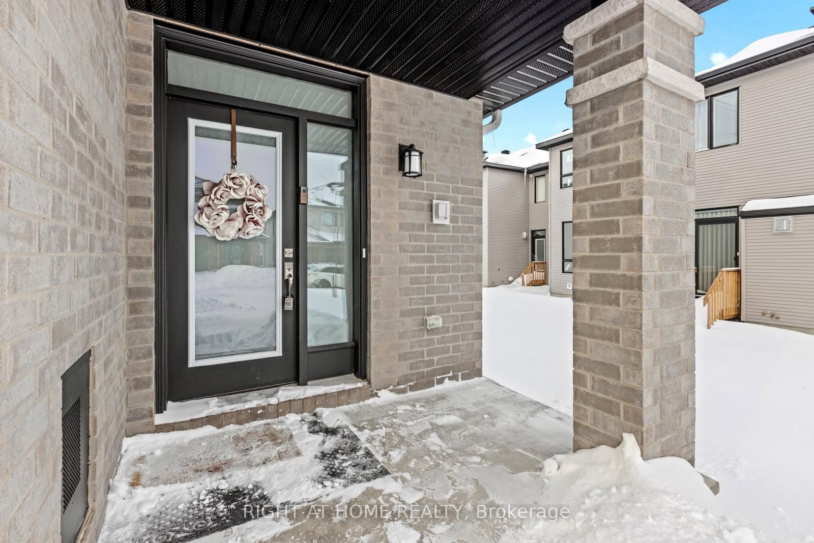 674 Honeydew Street, Ottawa, ON — photo 3