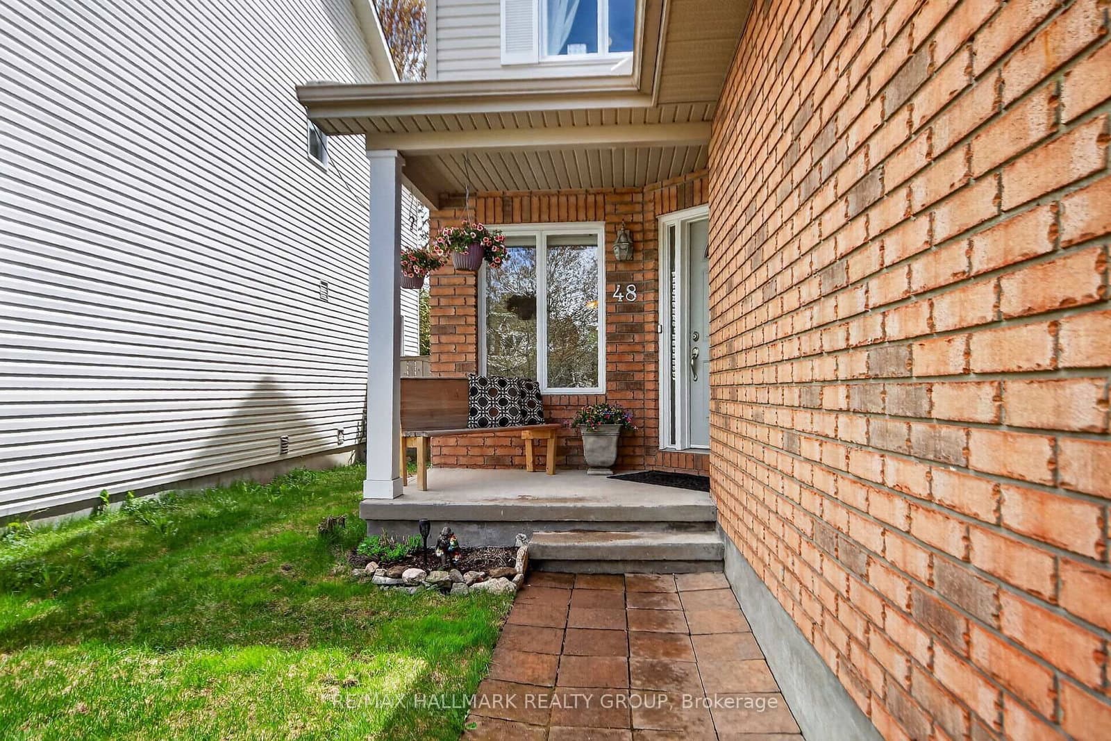 48 Avonmore Crescent, Ottawa, ON — photo 3