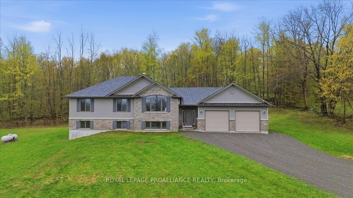70 Livingwood Crescent, Madoc, ON
