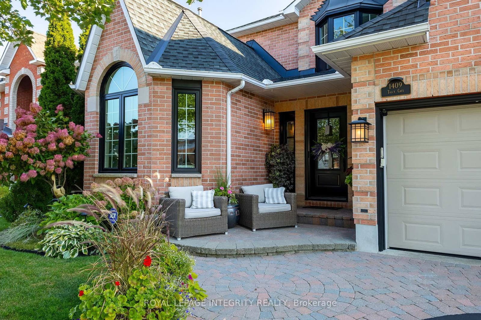 1409 Talcy Crescent, Orleans, ON — photo 3