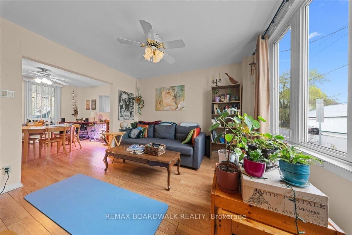 204- 206 Jeanne Mance Street, Ottawa, ON — photo 3